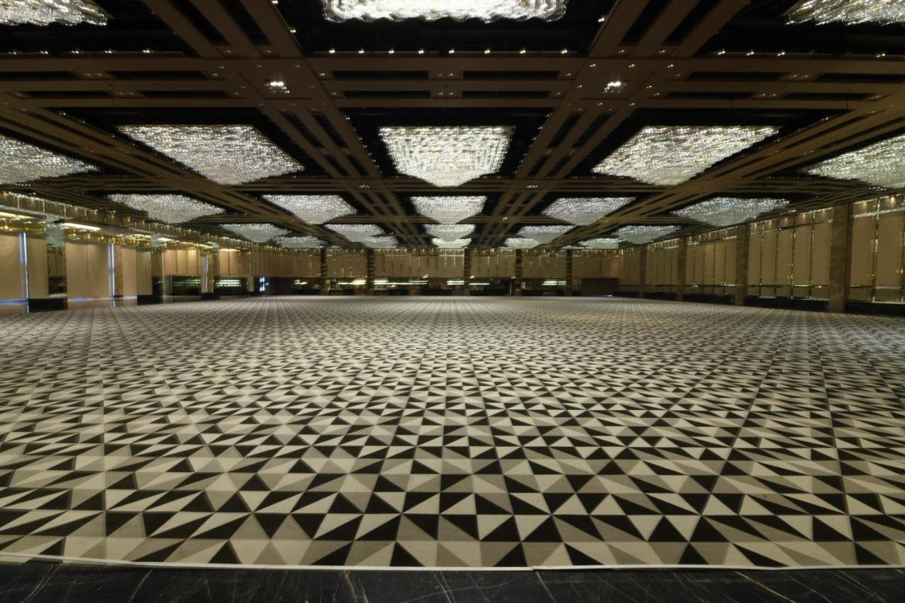 Wyndham Ahmedabad Shela Hotel Bagian luar foto