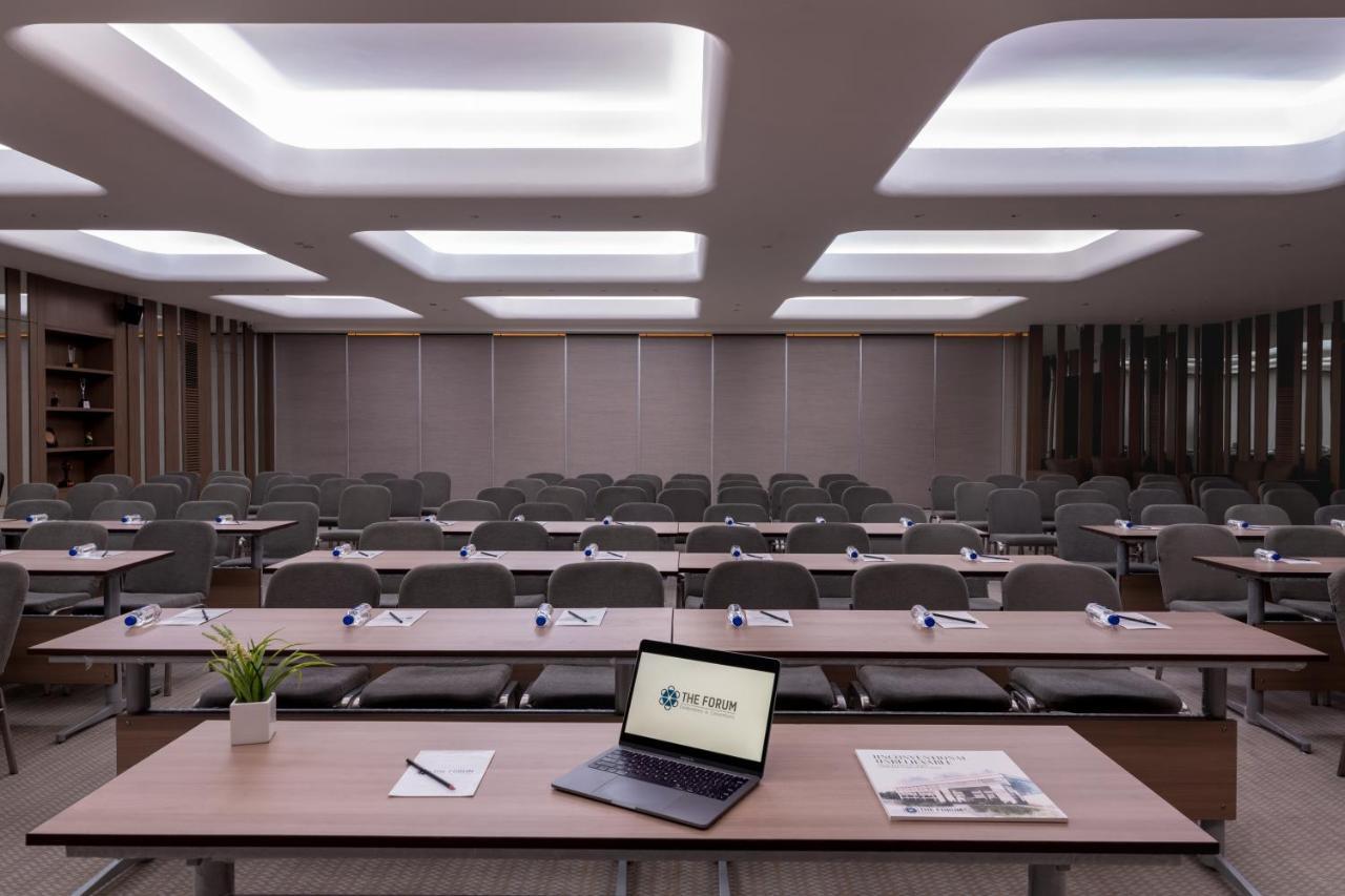 Wyndham Ahmedabad Shela Hotel Bagian luar foto