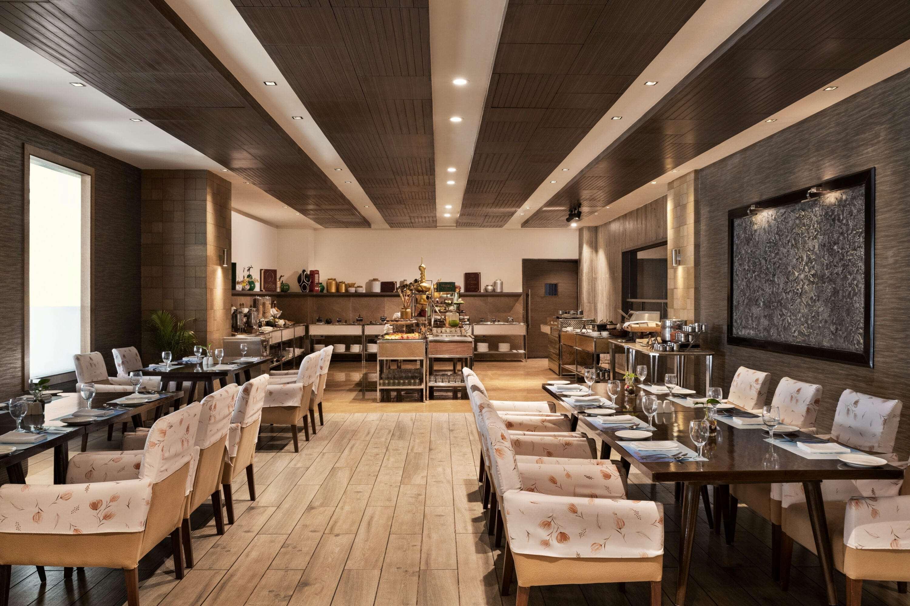 Wyndham Ahmedabad Shela Hotel Bagian luar foto