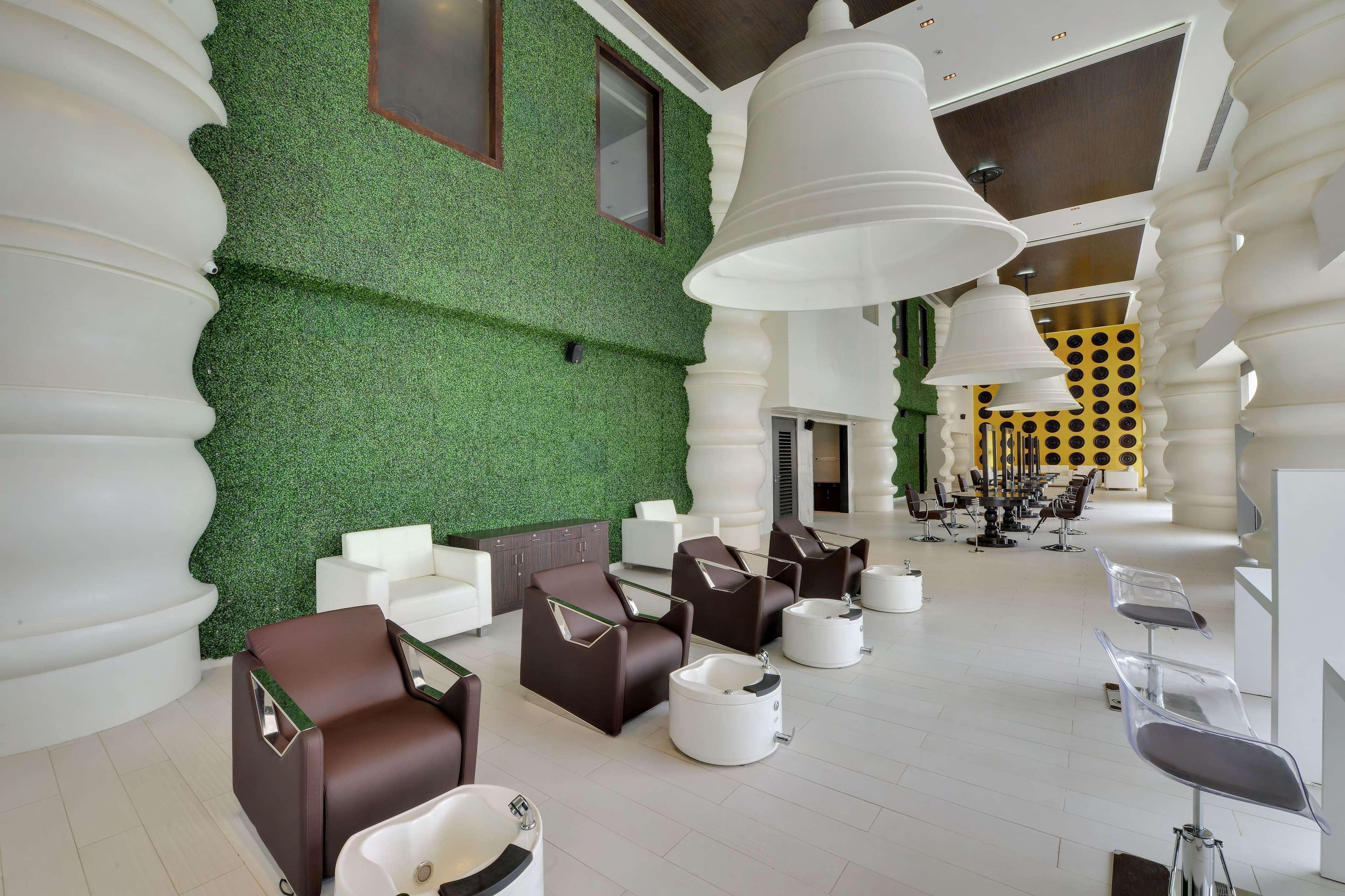 Wyndham Ahmedabad Shela Hotel Bagian luar foto