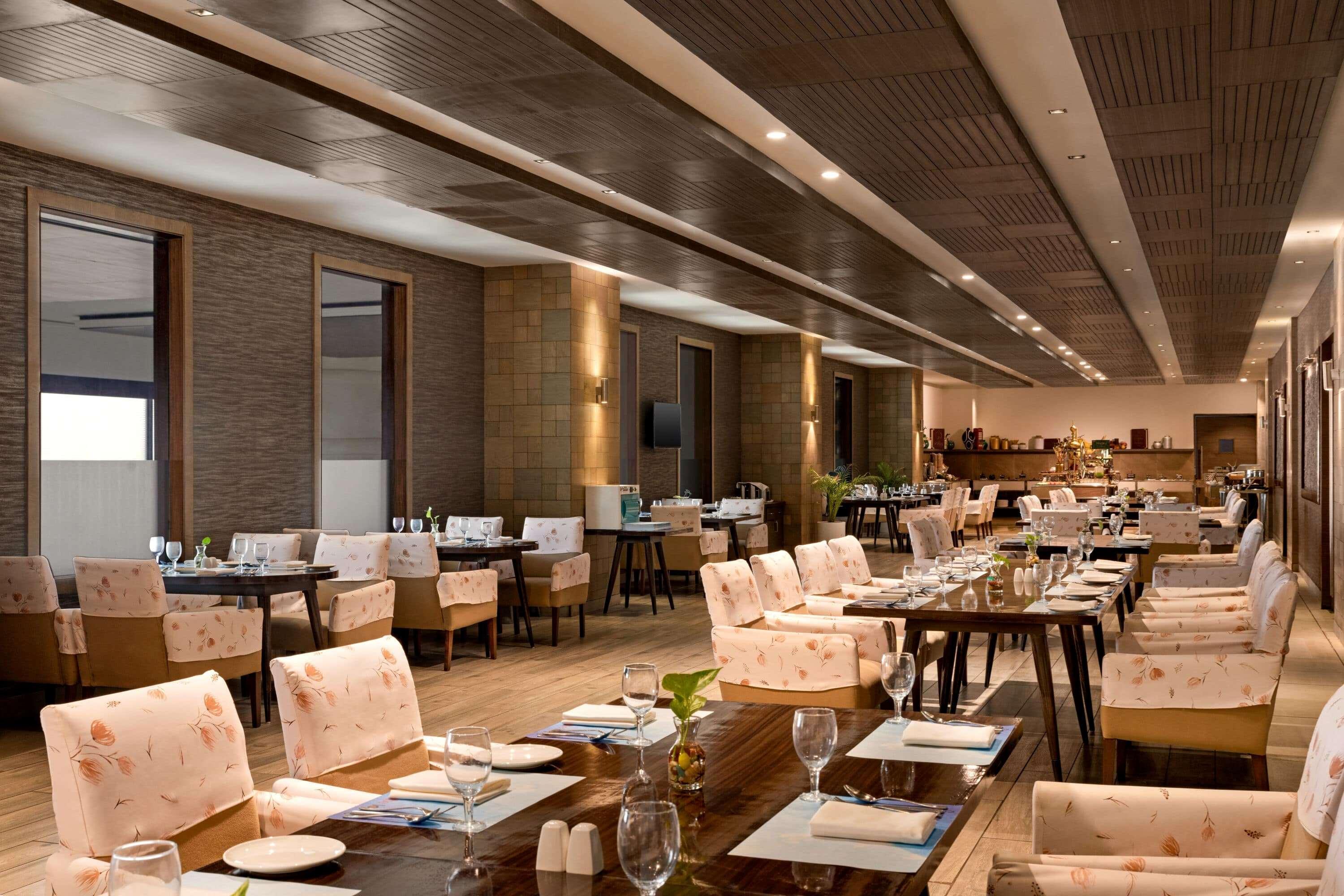 Wyndham Ahmedabad Shela Hotel Bagian luar foto